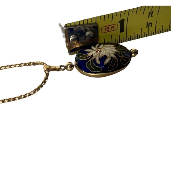 Vintage White Lily Flower Necklace Cloisonne Enamel Blue Floral - Picture 7 of 8